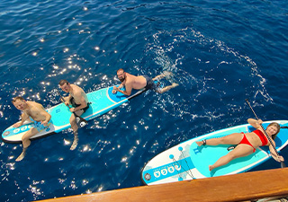 Topdeck travelers in Greece